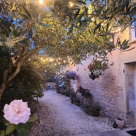 Holiday home Le Du Bois Renard Lorigne