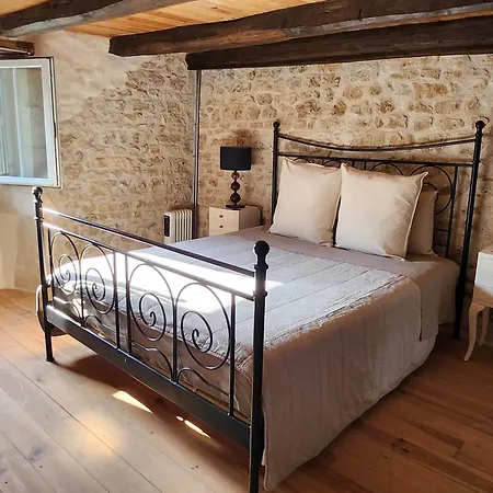 Le Du Bois Renard Vakantiehuis